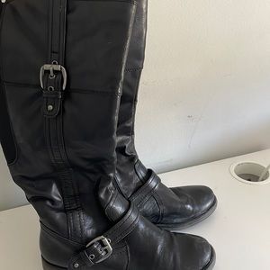 Women’s Black high boots, size 8 (M), leather Material.